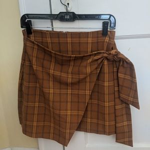 Aritizia Wilfred Plain Faux Wrap Front Skirt